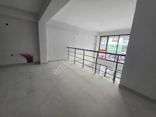 Devlet Hastanesine Komşu 560 M2 Kiralık Ticari Dükkan