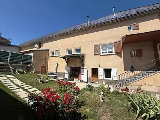 Dévoluy 05250 Achat / Vente maison 10 pièces t10 jardin terrasse