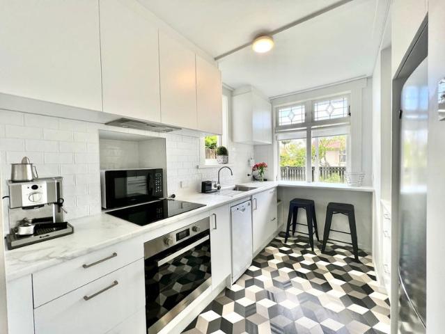 devonport, 2 bedrooms