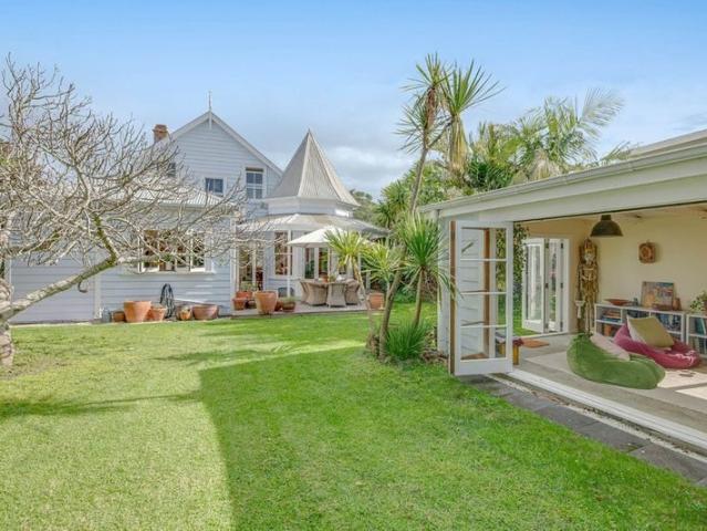 devonport, 5 bedrooms