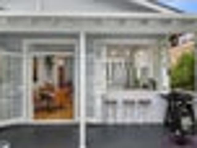 Devonport, 5 bedrooms, $1450 pw