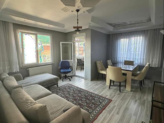 DEVRAN EMLAKTAN CUMHURİYET MAH DE SATILIK 4+1 DÜBLEX ESKİ