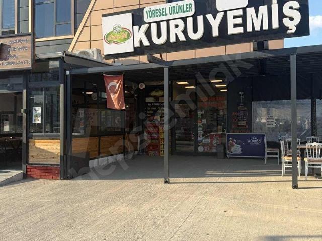 Devren kiralık köşebaşı kuruyemişçi