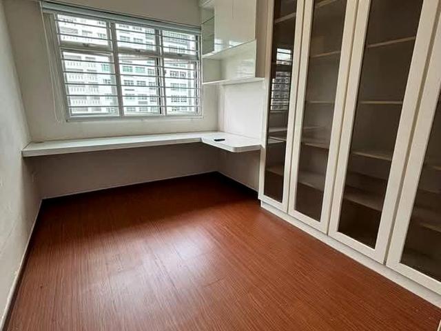 Dew Spring @ Yishun. HDB 4 Rooms