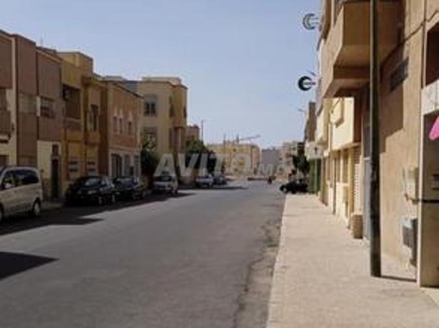 دكان للكراء فارغ