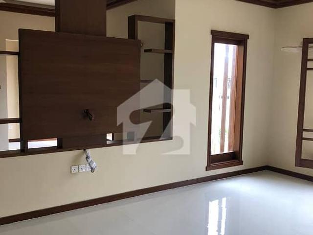 Dha 500 yards bungalow for rent phase 8