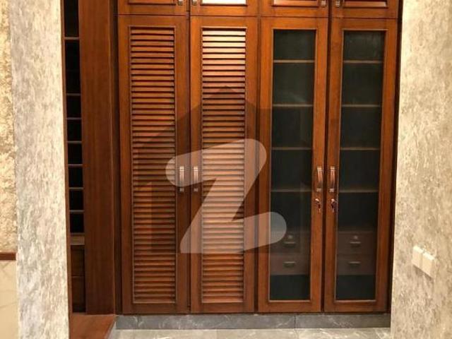 Dha 500 yards bungalow for rent phase 8 dha phase 8