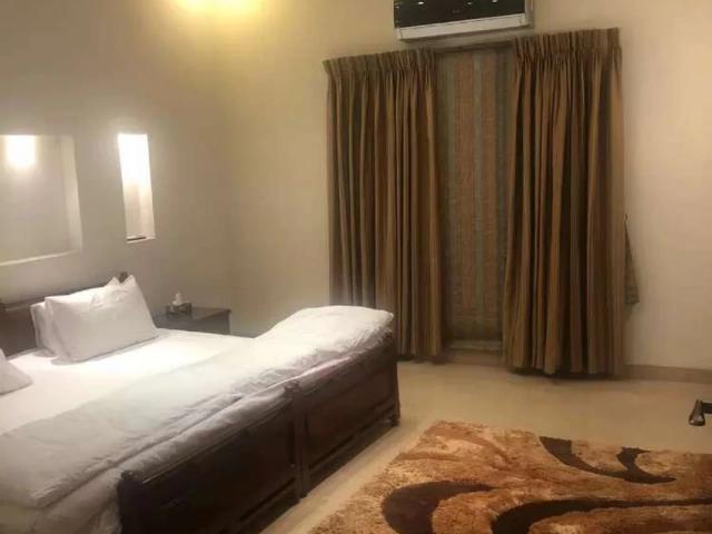 Dha daily rent wedding guest kanal book short stay with car and driver Lahore DHA Phase 5 ID 26286