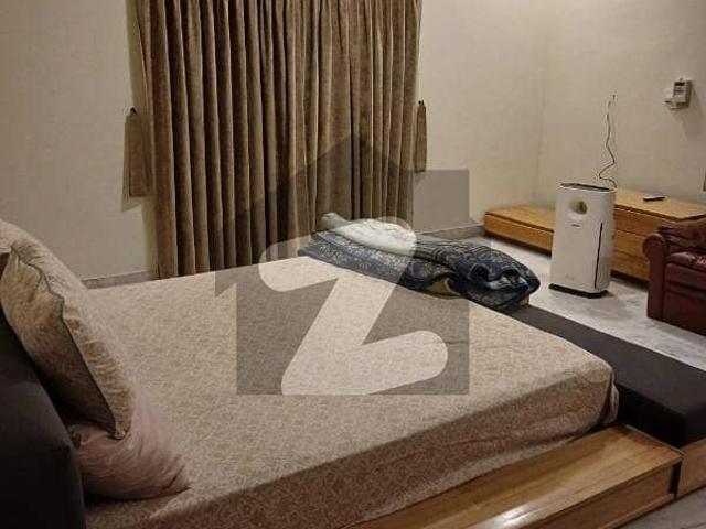 DHA Fully Furnished Room In 500 Yards Bungalow