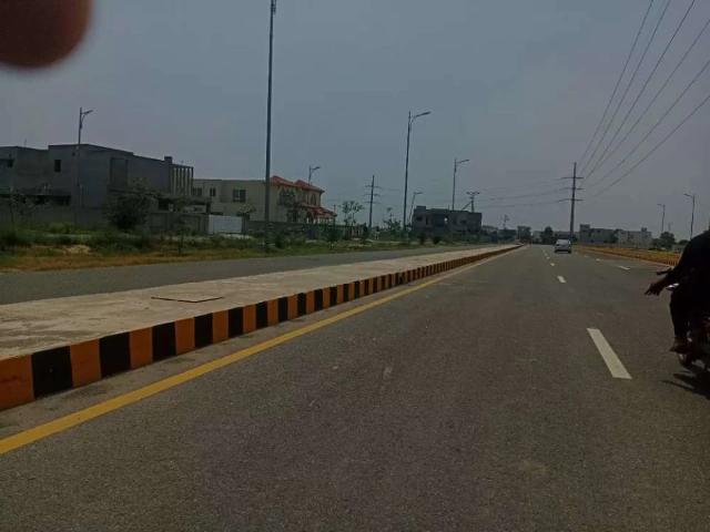 Dha lahore phase 7 block U 10 marla prime location ideal for house Lahore DHA Phase 7 ID 33834