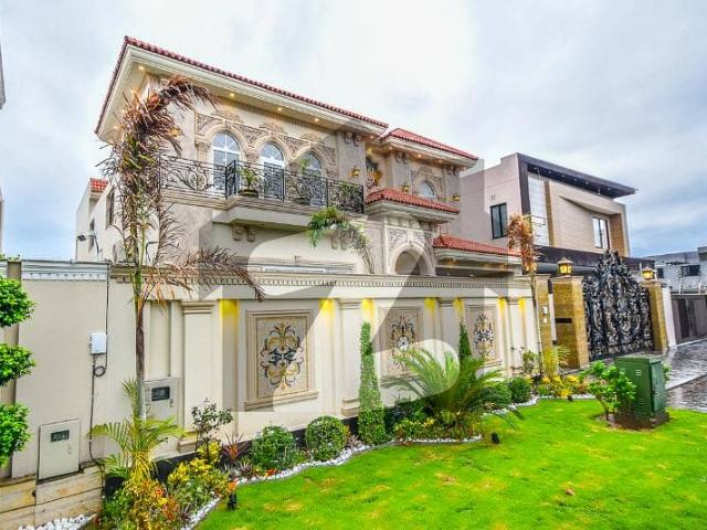 Dha lahore phase 7 one kanal spanish design villa near main road