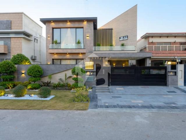 DHA Lahore 1 Kanal Owner Build Design House And Fully Furnished With 100% Original Pictures Available For Rent
