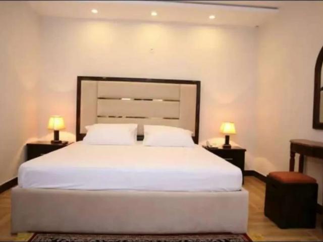 Dha MB new plaza for banks and multinationals. Show rooms Lahore DHA Phase 6 ID 39305