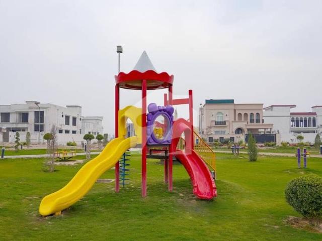Dha Multan Sector V 8 Marla Category Plot Near masjid/park Available For Sale