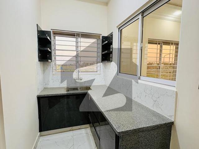 Dha MULTAN SECTOR V 8marla house available for sale DHA Phase 1 Sector V
