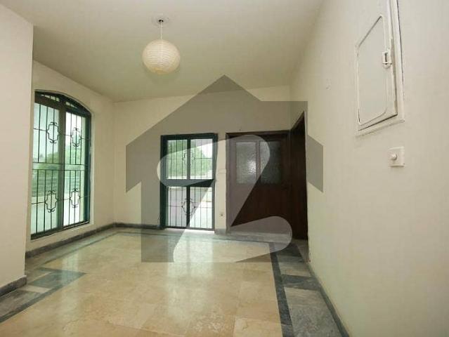 DHA Phase 1, 01 Kanal, UnFurnished Upper Portion For Rent. Original Pictures Attached