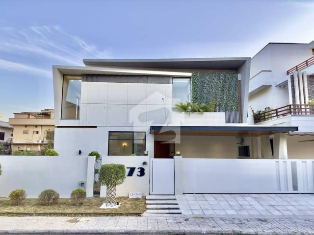 DHA Phase 2 Luxury Move In Ready 1 Kanal Designer Home!