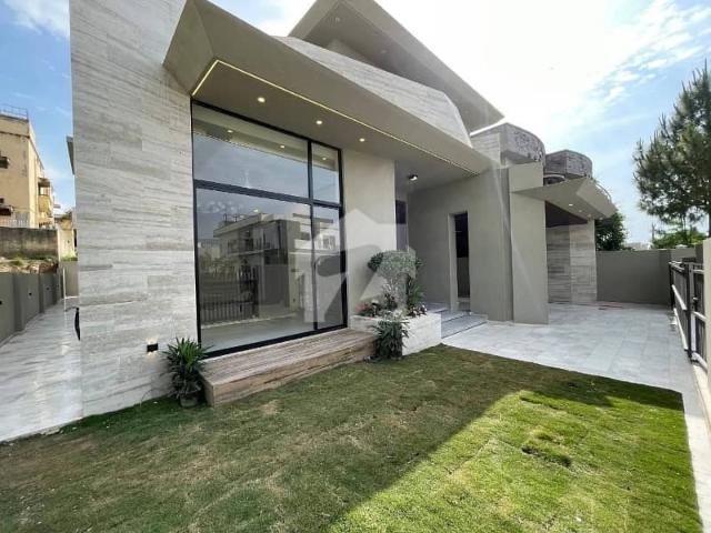DHA Phase 2 One Kanal House For Sale