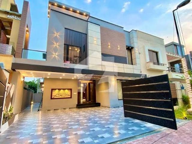 Dha phase 4 10 marla full house available on rent prime location dha