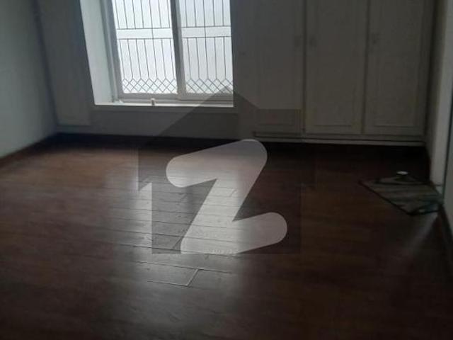 DHA Phase 5 500 Square Yards House Up For Rent DHA Phase 5