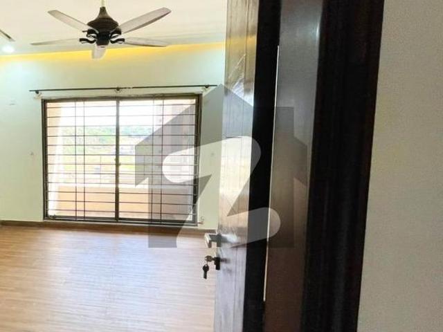DHA Phase 5 Askari heights 4 Luxury Apartment For Rent DHA Phase 5 Sector H