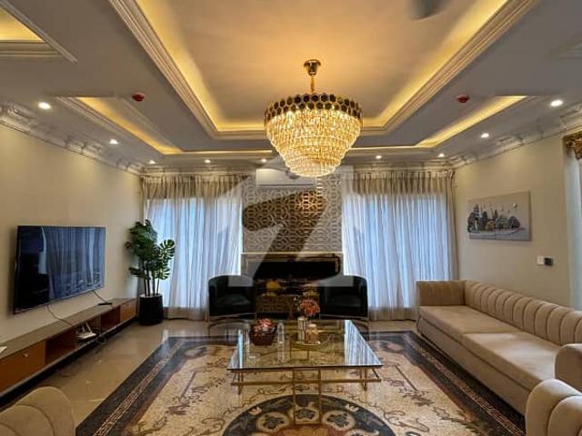 Dha phase 5 super duper full furnished bungalow cute option for sale