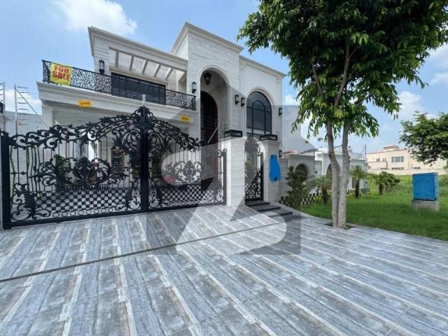 DHA Phase 6 1 KANAL Brand New 70 Feet Road 25 KVA Solar With Green Meter Installed D Block Near DHA Office Dolmen Mall Etc DHA Phase 6 Block D