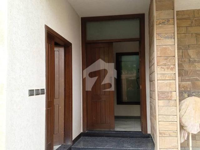 DHA Phase 6 Khy e Badar 500Yards House For Rent