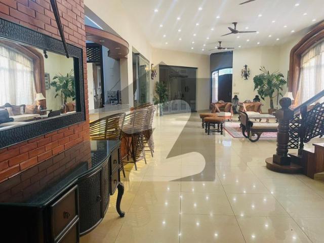 Dha phase 8, 1000 sq. Yards Bungalow for Rent only 12 Lacs. DHA Phase 8