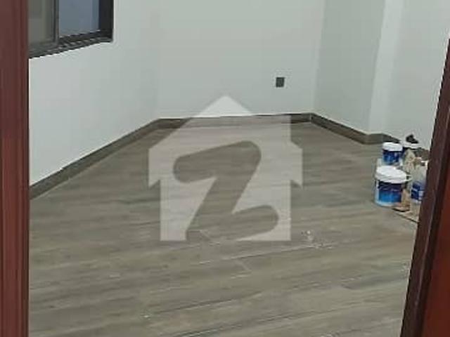 DHA Phase 8 3 Bed DD Brand New Building