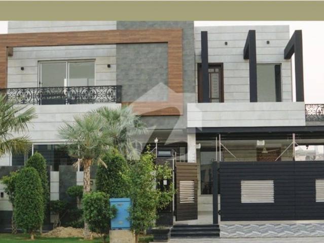 DHA phase 8 V block 1 kanal house