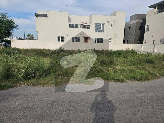 Dha prime location plot for sale at phase 6 k block