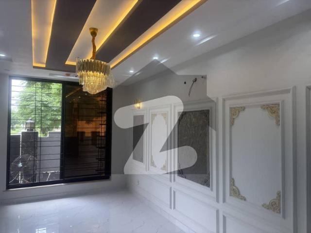 Dha rahbar modern style solid construction beautiful house available for sale