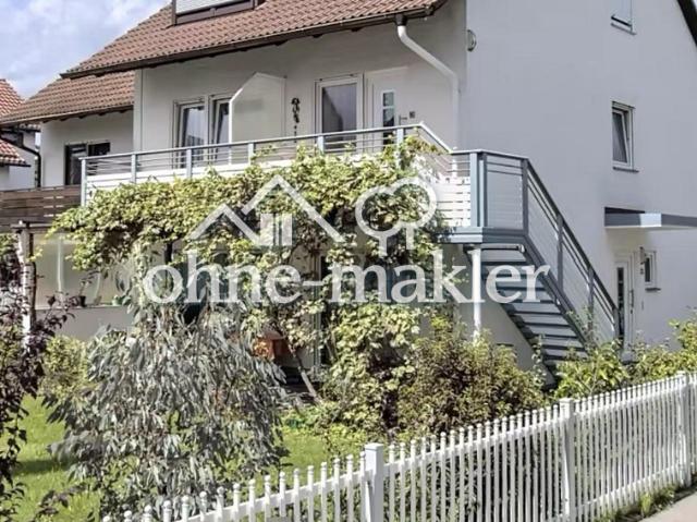 DHH mit 2 Wohnungen 112 + 64 m² auf 364 m² Eckgrundstück mit Garage und Carport in Lohhof Süd