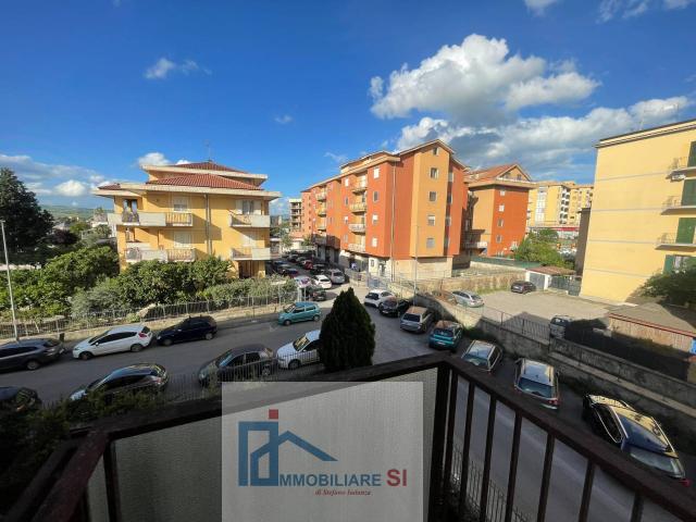 DI 4 LOCALI in vendita a Benevento, Mellusi