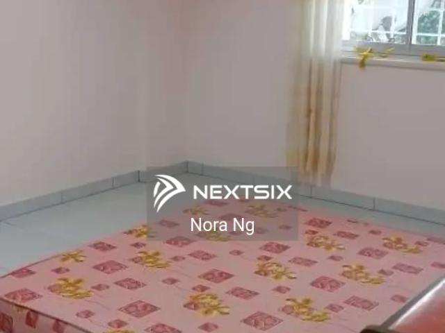 第一间房，自己住或出租，你会怎么选? Taman Universiti 大学城 单层有地屋️ 20×65｜3房2厕️ 永久地契 原有屋况，可按自己的需求规划装修 售价 RM425K