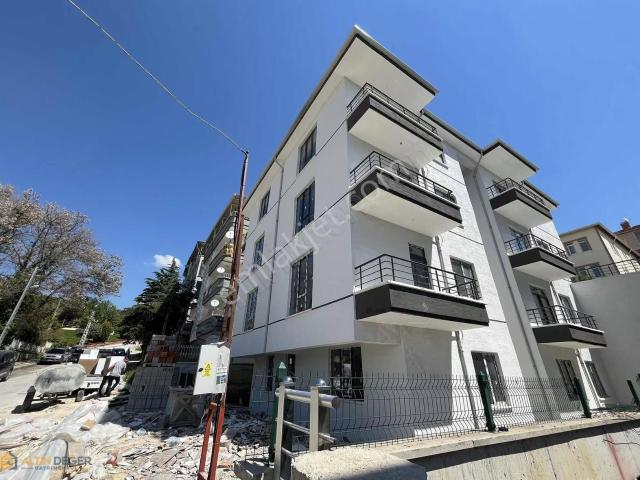 Diş Hastanesine Bitişik Satılık 1+1 Daire