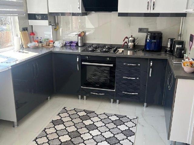 DİKMEN CAD ÜZERİNDE LÜKS YAPILI SATILIK EŞYALI 3+1 KOMBİLİ