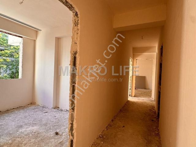 Diçlekente Nasır Usta Arkası 2+1 Sıfır Daire