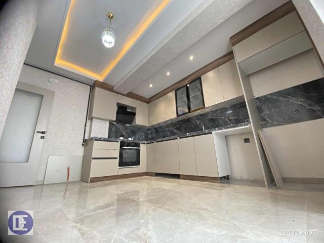 DİNÇ'TEN OKUL PAZAR YANI ARA KAT'TA 3+1 LÜX YAPILI DAİRE