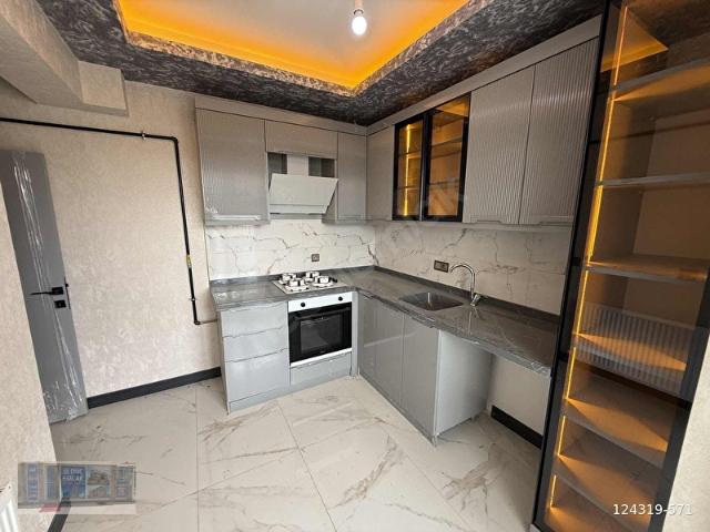 DİNÇ'TEN SATILIK MUAZZAM İŞÇİLİK VE ŞIK TASARIM İLE 3+1 DAİRE