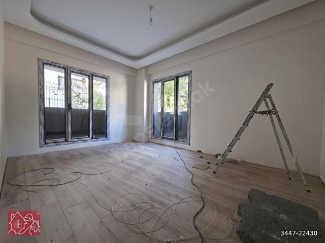 DİRECT'TEN MERKEZİ KONUMDA,AYRI MUTFAKLI,EMSALSİZ M FIRSAT 2+1!