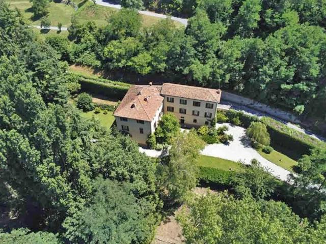 Dimora storica con parco di circa 2 ha 834m² Murazzano