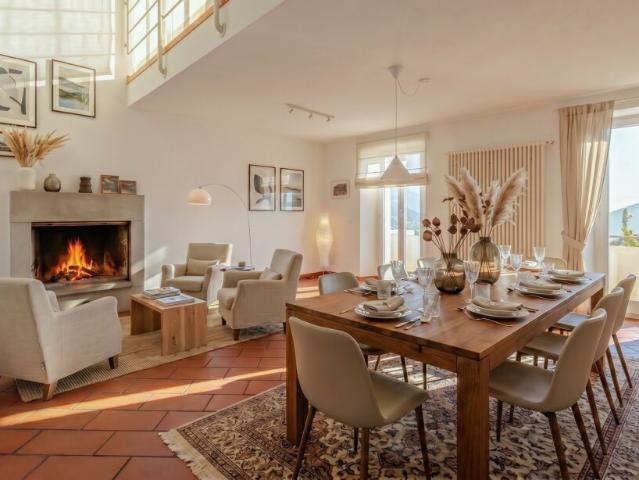 DIMORA STORICA DI 9 LOCALI CON TERRAZZA PANORAMICA AD AROGNO