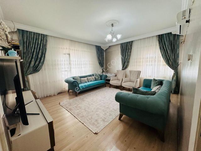 Dinç Emlaktan Satılık 3+1 Ravza Konumlu Emirgan Caddesi