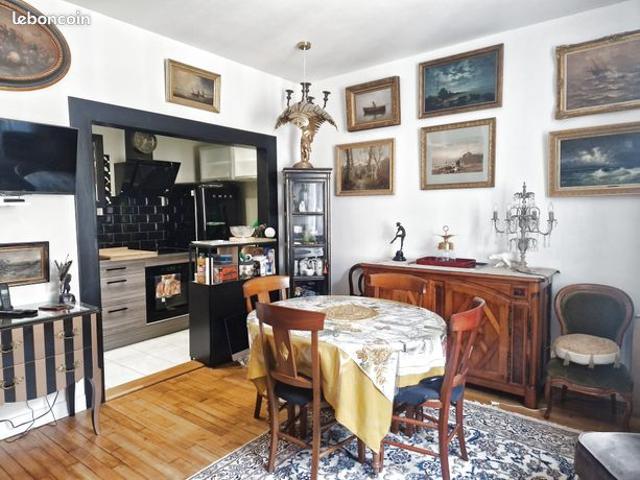 Dinard coeur de station appartement type 3 en parfait état