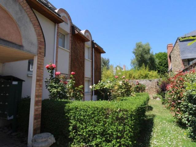 DINARD APPARTEMENT T3 MEUBLE