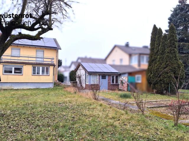 Dingolfing Gepflegtes Anwesen mit neuer moderner Photovoltaikanlage und großem Garten