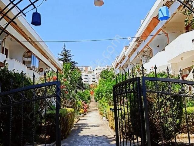 Dialog Baki Gayrimenkul 'den Armutlu 'da Tripleks Villa