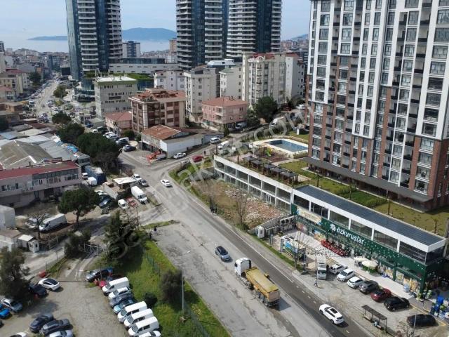 Dialog Okyanustan Karlıktepe'de 400 M² Kiralık Mağaza